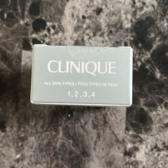 Clinique Sonic System Massaging Treatment Applicator - Picture 4 of 5